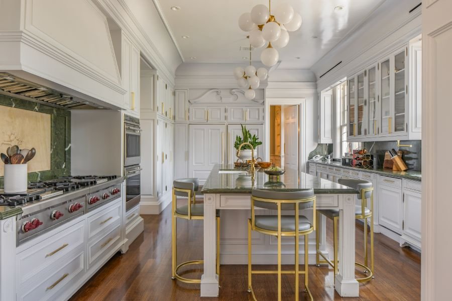 Chef's Kitchen