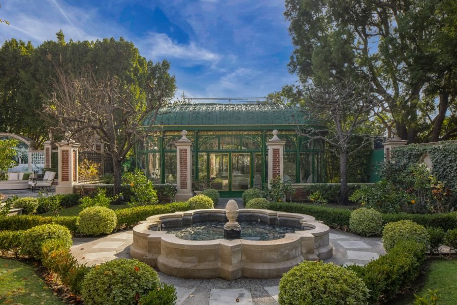 Green Garden Pavilion